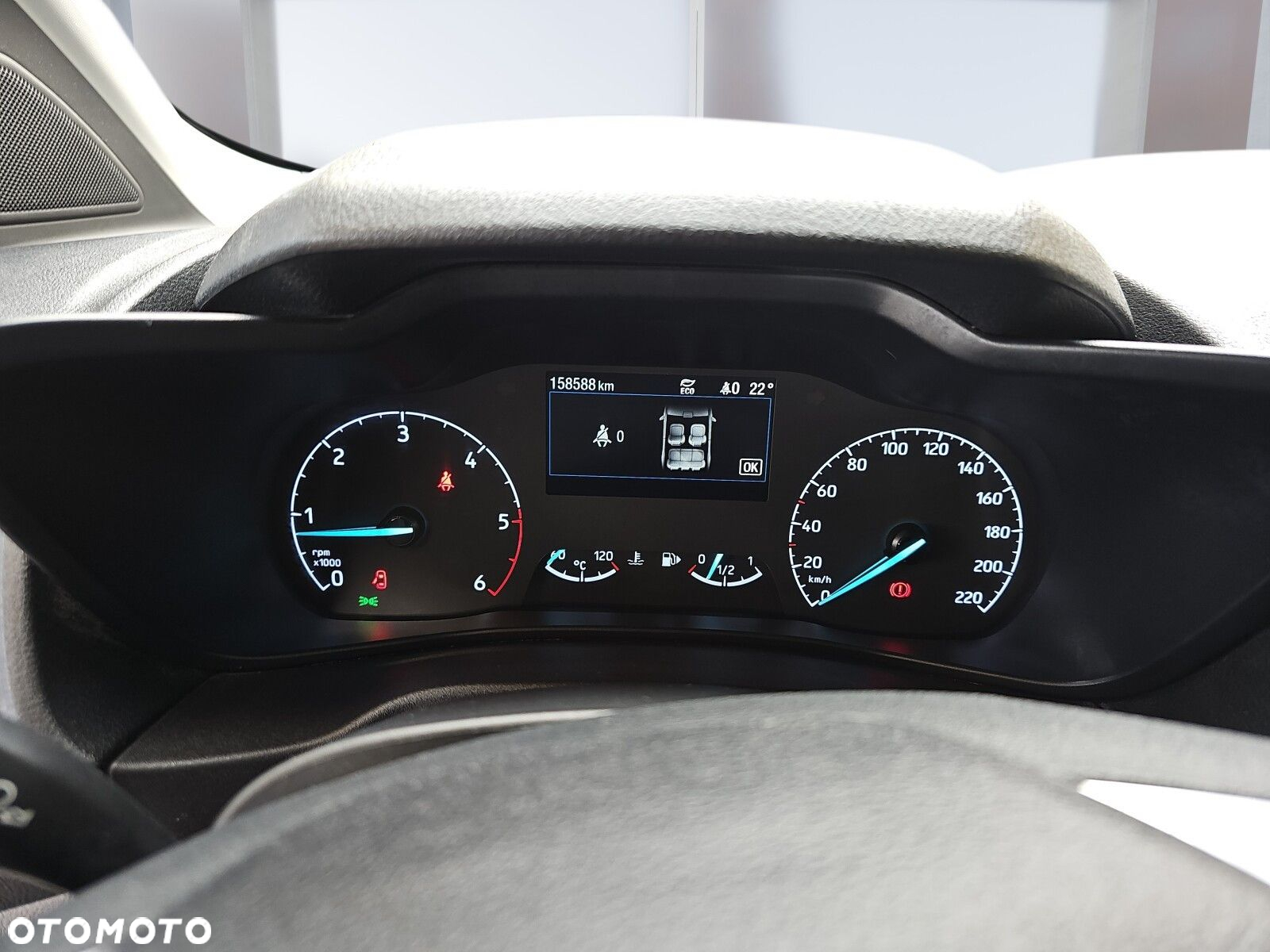 Ford Transit Connect - 16