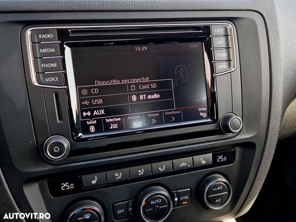 Volkswagen Jetta - 21