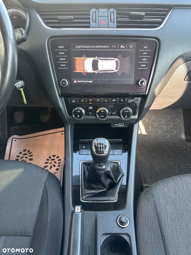 Skoda Octavia 2.0 TDI Style - 25