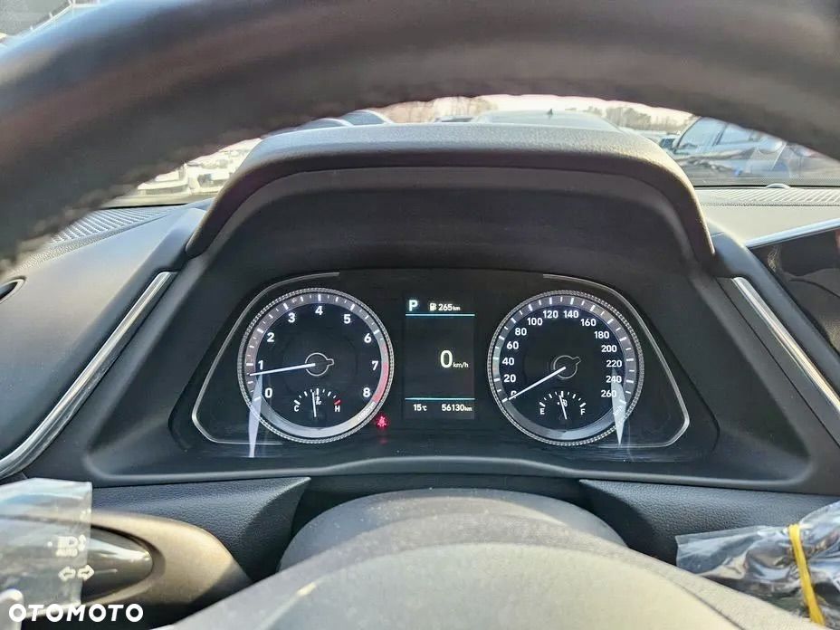 Hyundai Sonata - 16
