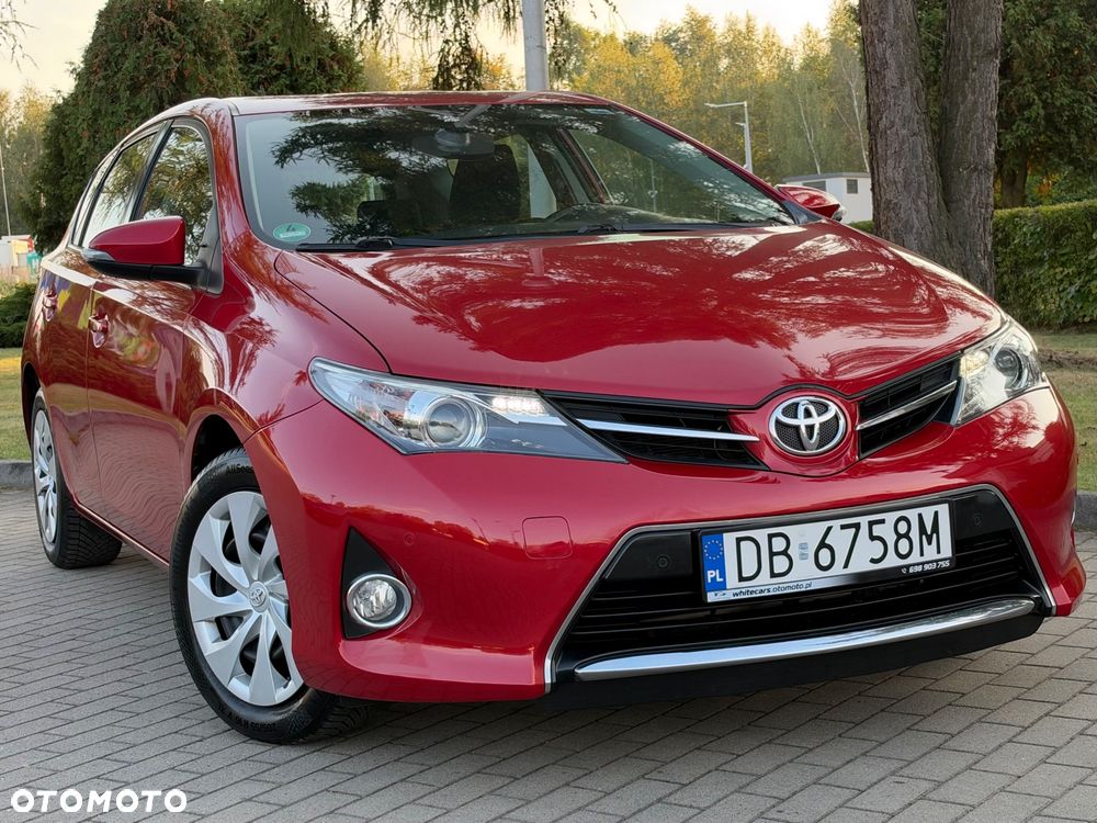 Toyota Auris 1.6 Valvematic Executive - 10