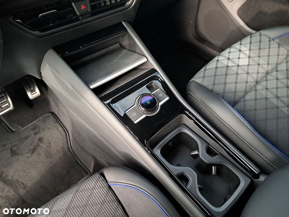 Volkswagen Tayron 2.0 TSI 4Mot R-Line Plus DSG - 27