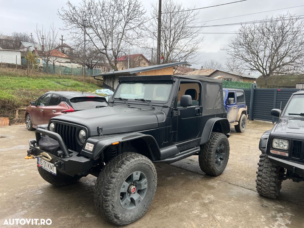 Jeep Wrangler - 8