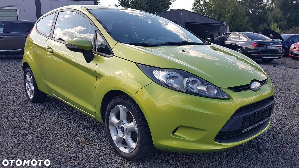 Ford Fiesta 1.25 Ambiente - 2