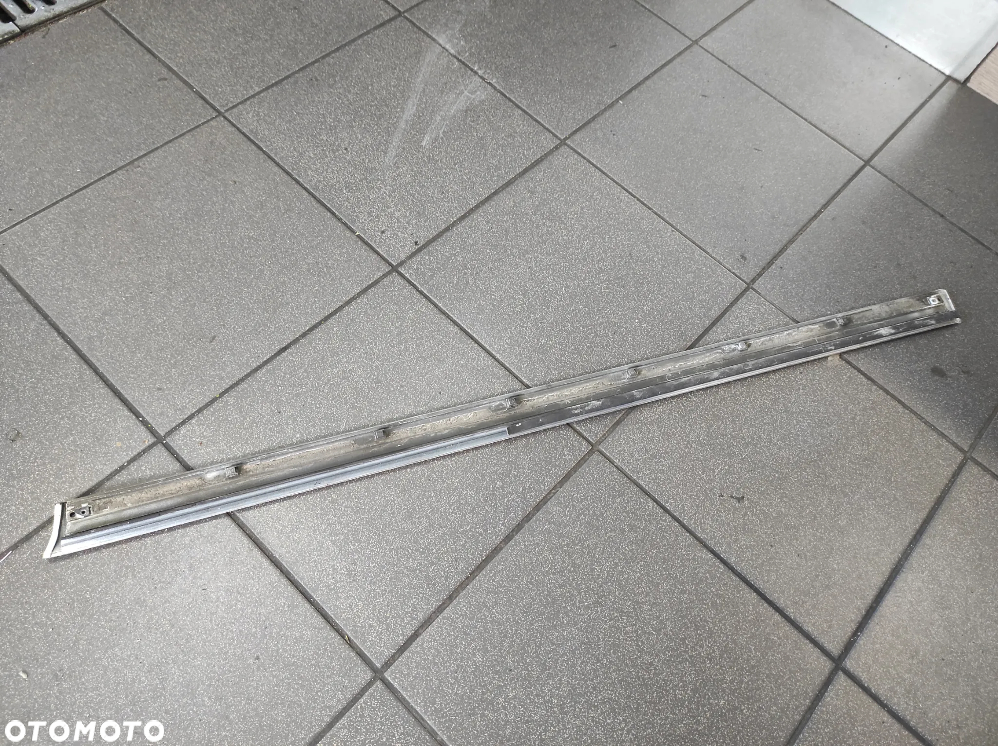 AUDI A3 8P 8P4 LISTWA DRZWI PRZÓD PRZEDNIA LEWA LY9C BIAŁA WYSYŁKA !!! - 3