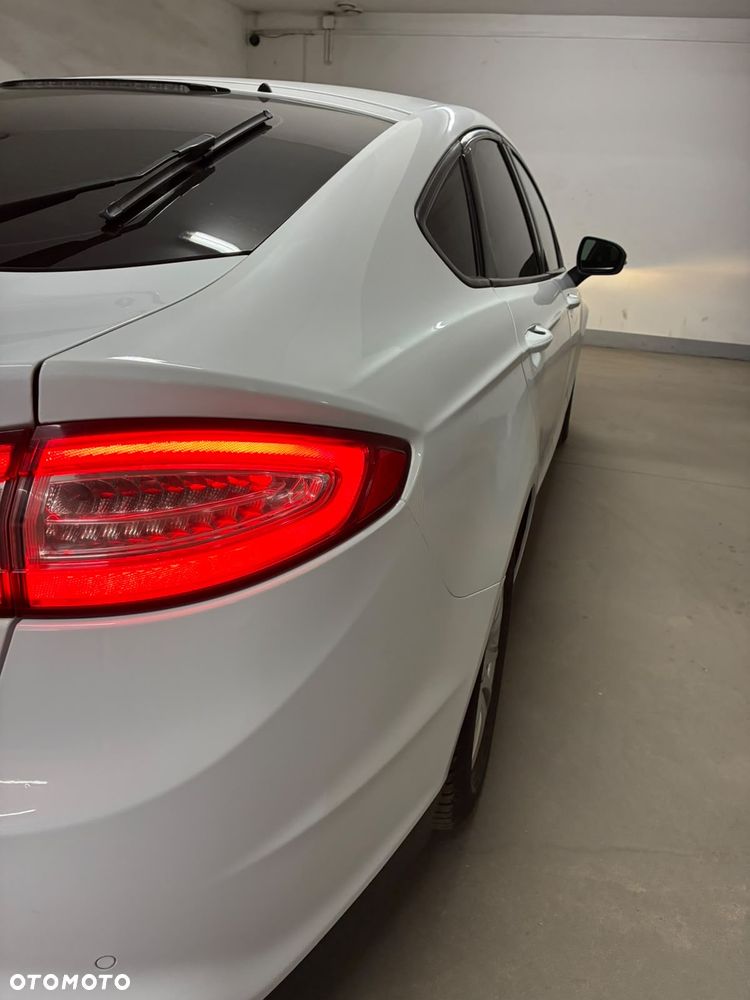 Ford Mondeo 1.5 EcoBoost Ambiente - 11