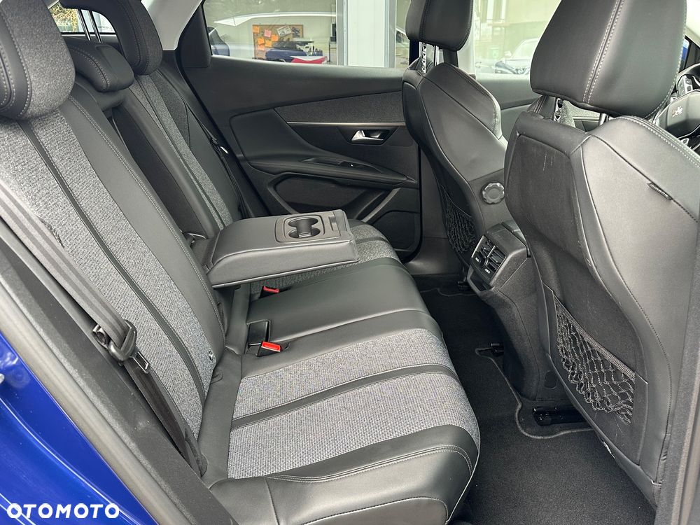 Peugeot 3008 - 11