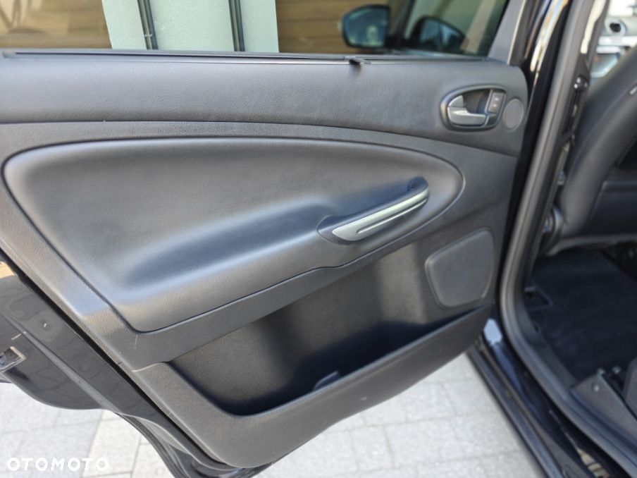 Ford S-Max 2.0 TDCi DPF Titanium X - 18