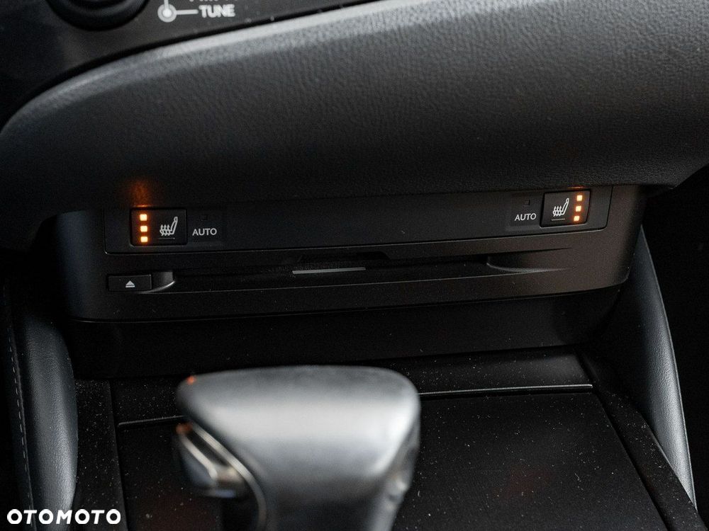 Lexus ES - 20