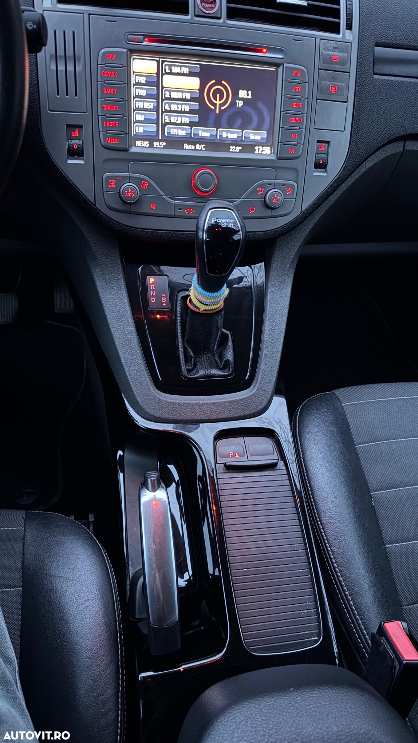 Ford Kuga - 6