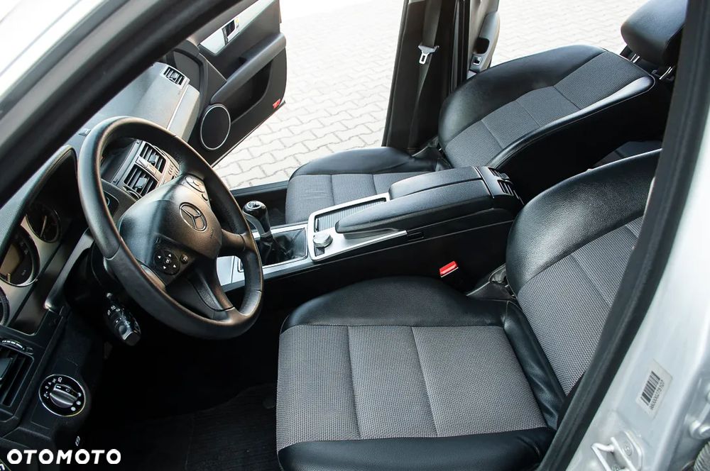 Mercedes-Benz Klasa C 180 Kompressor Avantgarde - 35