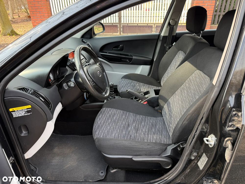 Kia Ceed 1.4 CVVT LX - 12