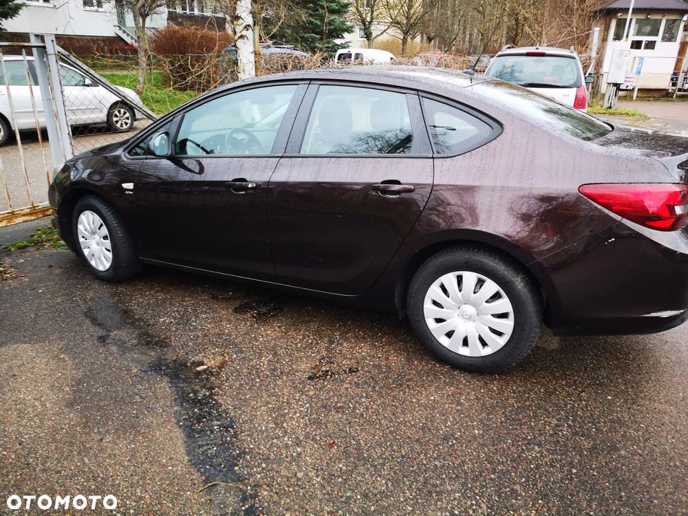 Opel Astra 1.6 Active - 1