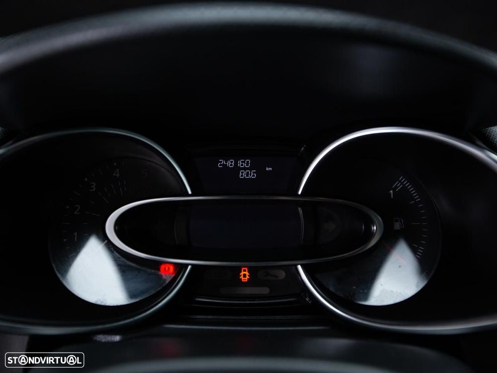 Renault Clio 1.5 dCi Limited - 18