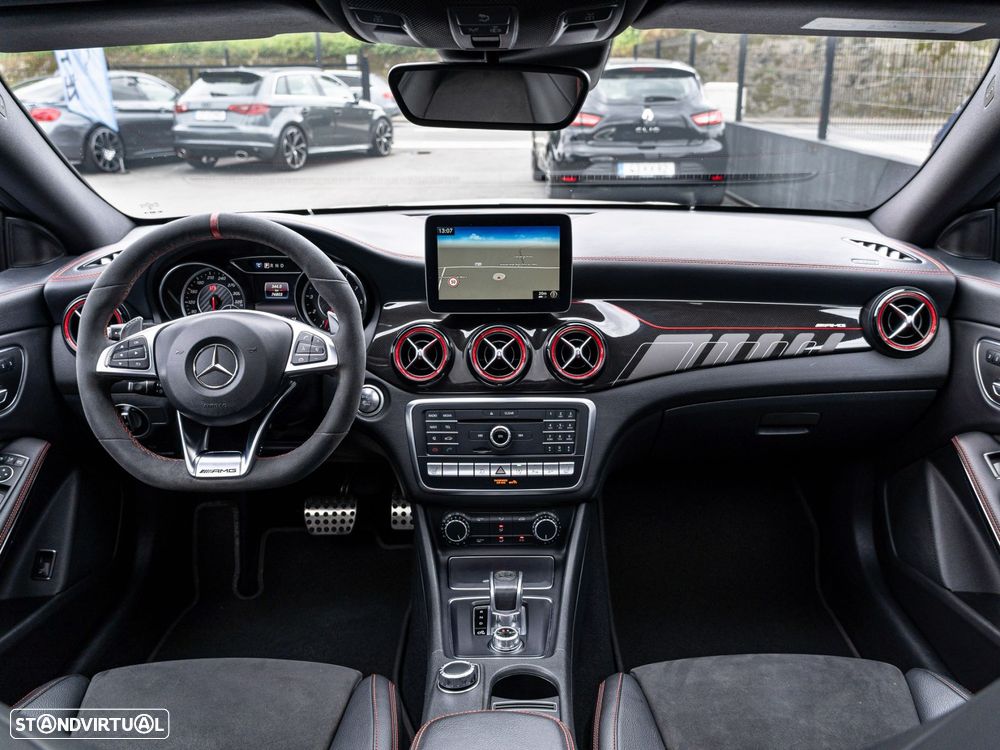 Mercedes-Benz CLA 45 AMG - 38