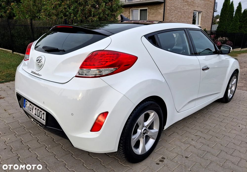 Hyundai Veloster 1.6 Premium - 5
