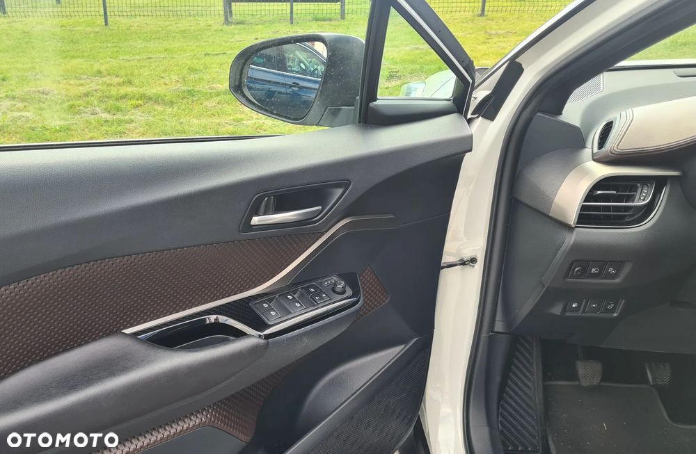 Toyota C-HR 1.2 T Premium - 27