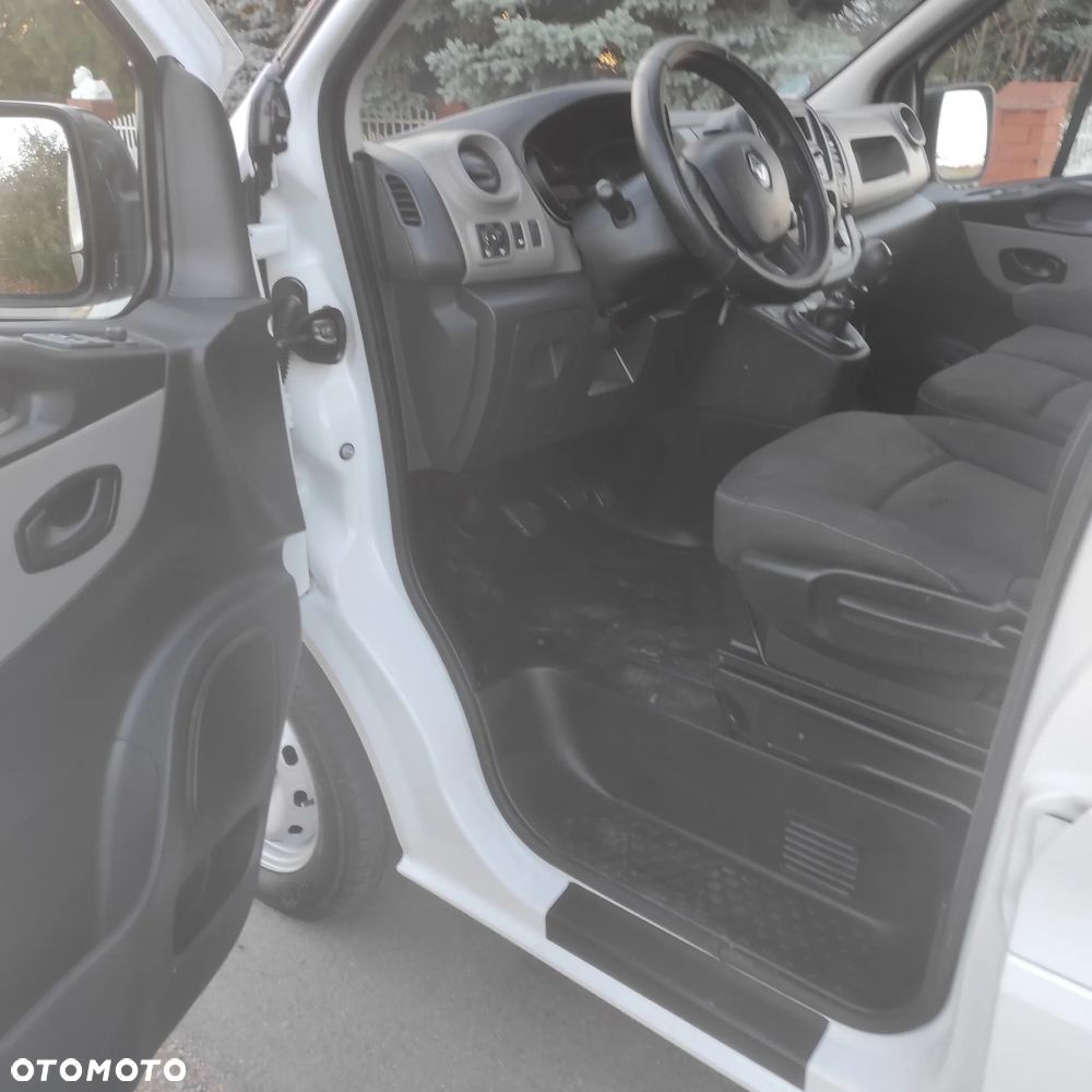 Renault Trafic - 11