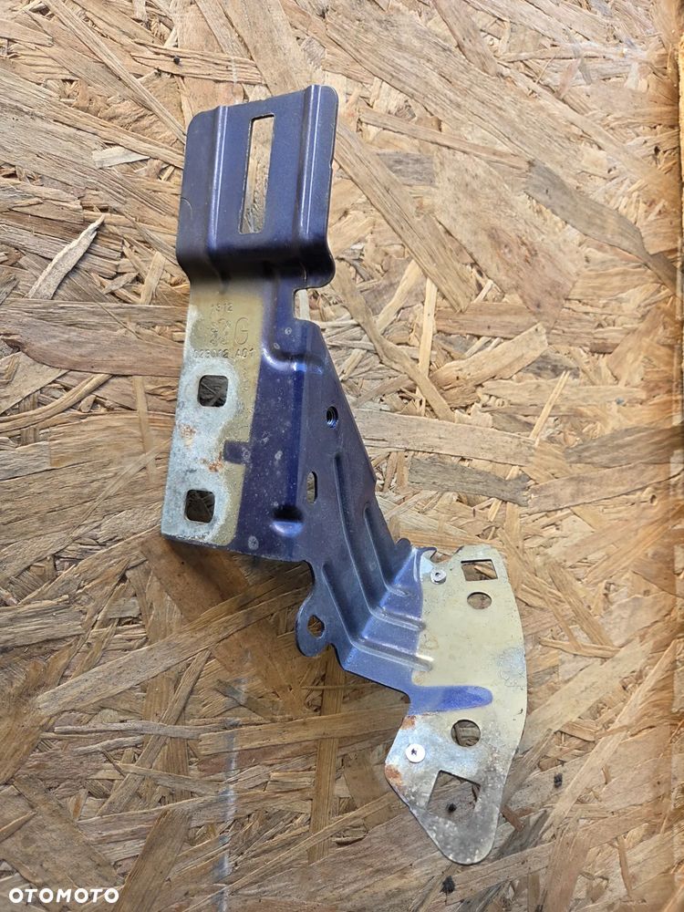 Wspornik blacha mocowanie błotnika lewgo przedniego Peugeot 208 I - 3