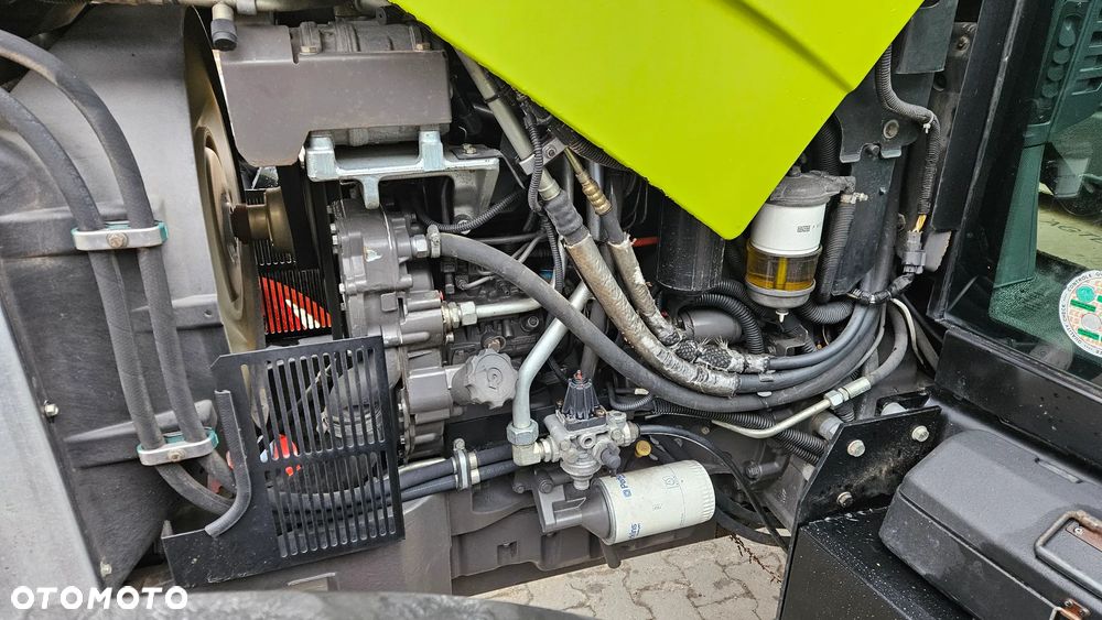 Claas Axos 320 CX - 16