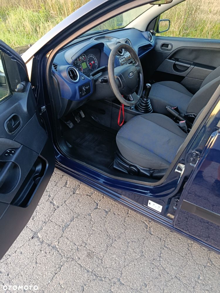 Ford Fiesta - 7