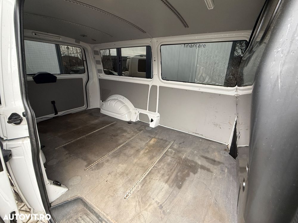 Volkswagen Transporter - 19