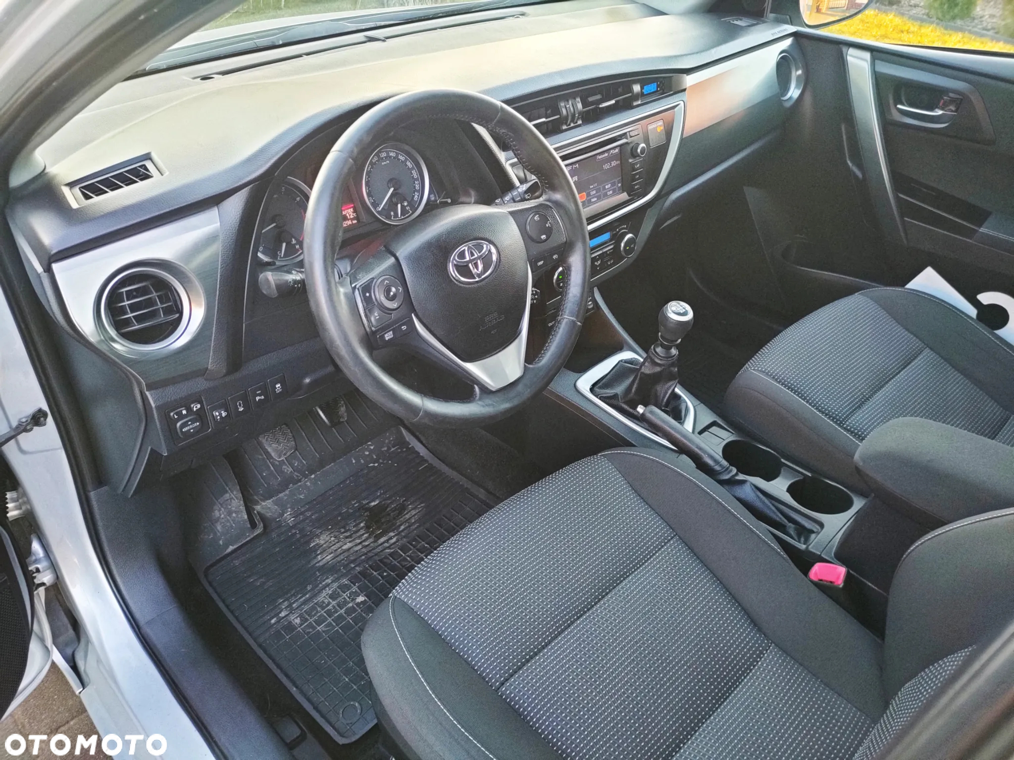 Toyota Auris 1.6 Comfort - 24