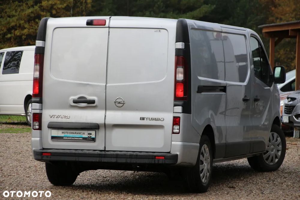 Opel VIVARO - 12