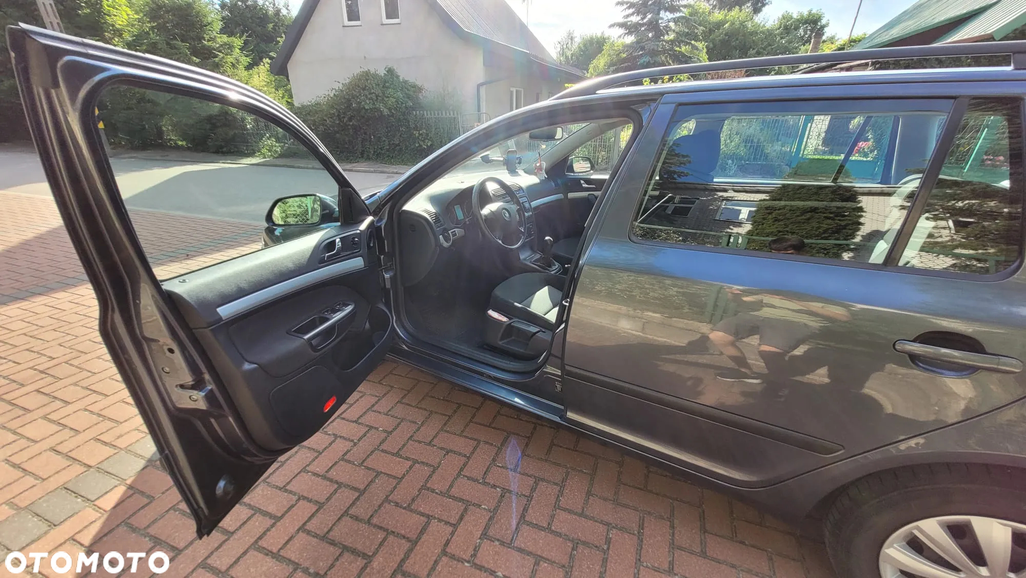 Skoda Octavia Combi 2.0 TDI DPF Ambiente - 13