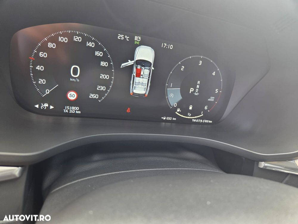 Volvo XC 60 B4 MHEV AWD Inscription - 9