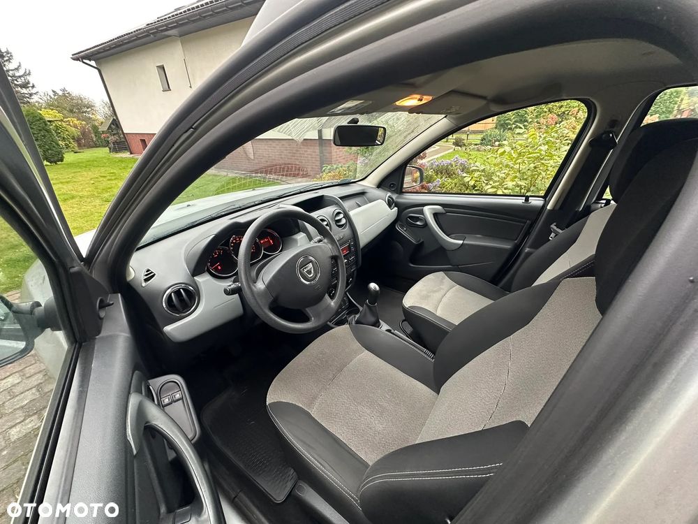 Dacia Duster 1.6 Ambiance - 11