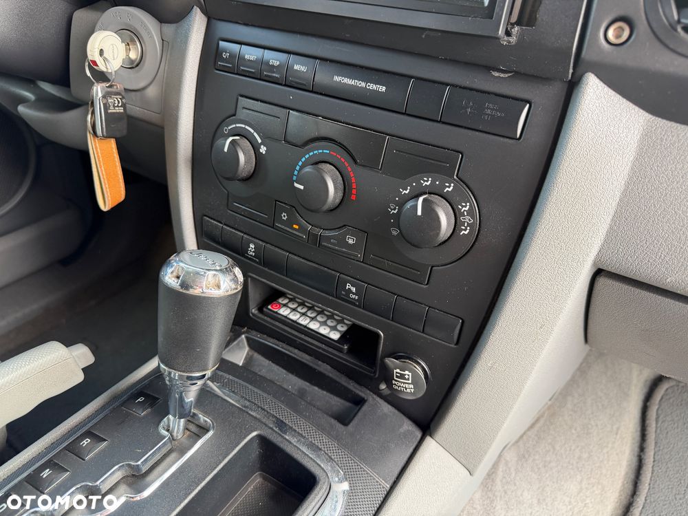 Jeep Commander - 14