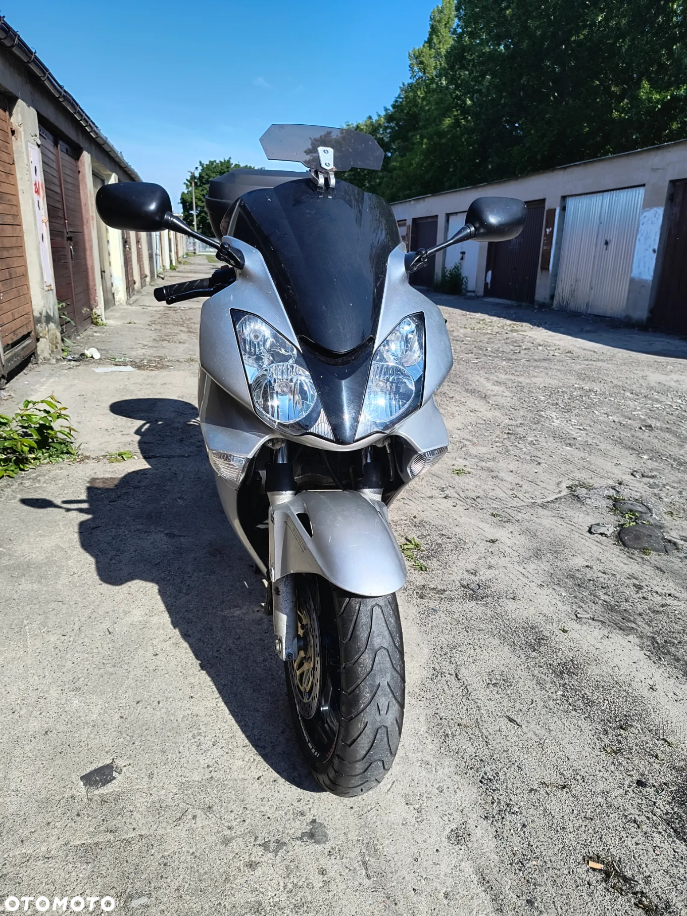 Honda VFR - 3