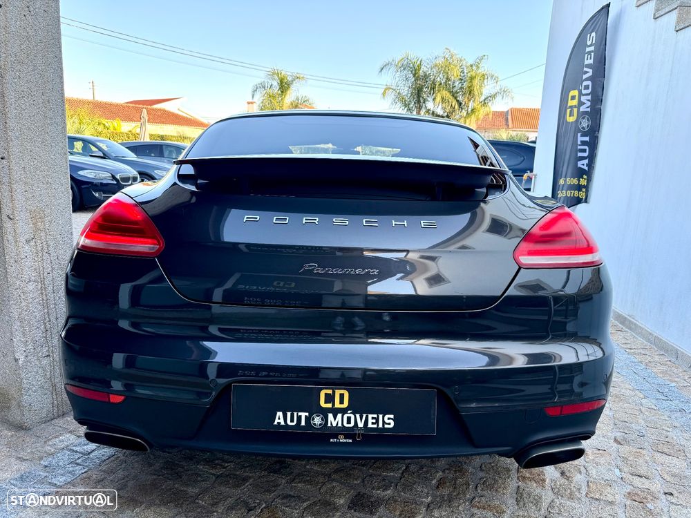 Porsche Panamera Platinum Edition - 4