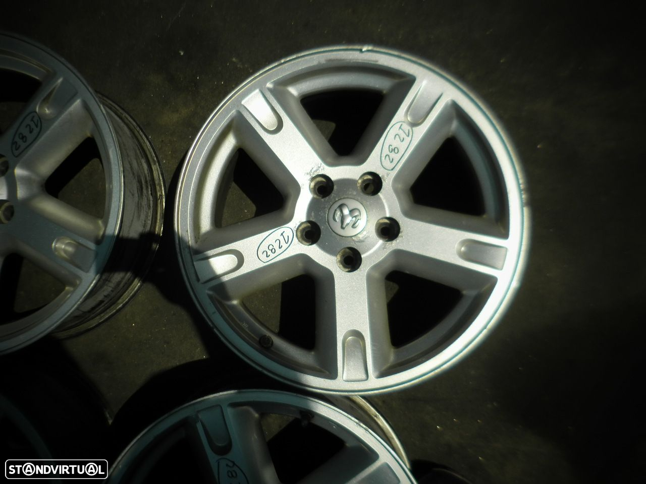 Jogo De Jantes Jgjant1282 DODGE NITRO 2007 2.7 177CV 5P PRETO ET80 7X17 5X114.5 71.7MM - 4