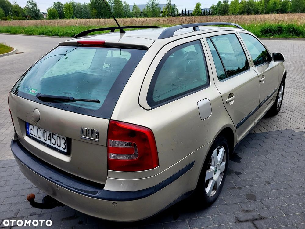 Skoda Octavia 1.6 Elegance - 5