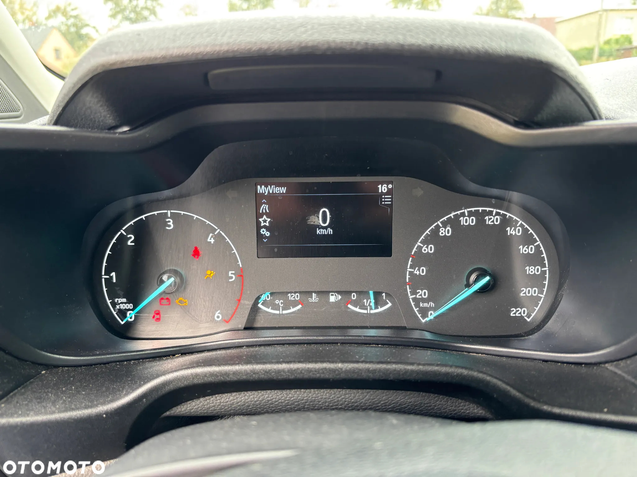 Ford Transit Connect - 11
