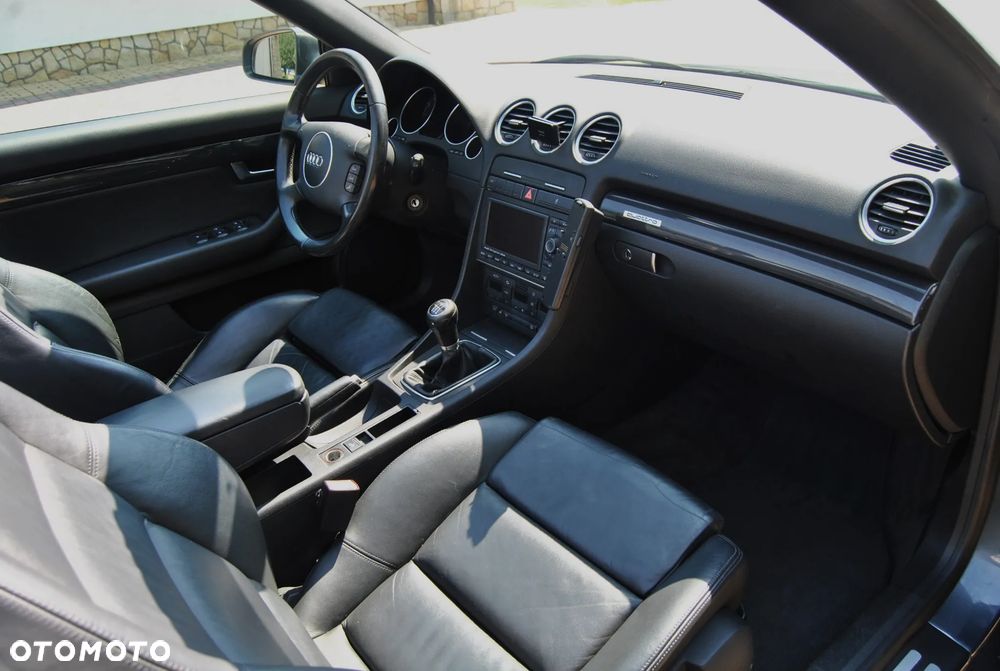 Audi A4 Cabrio 1.8 T quattro - 7
