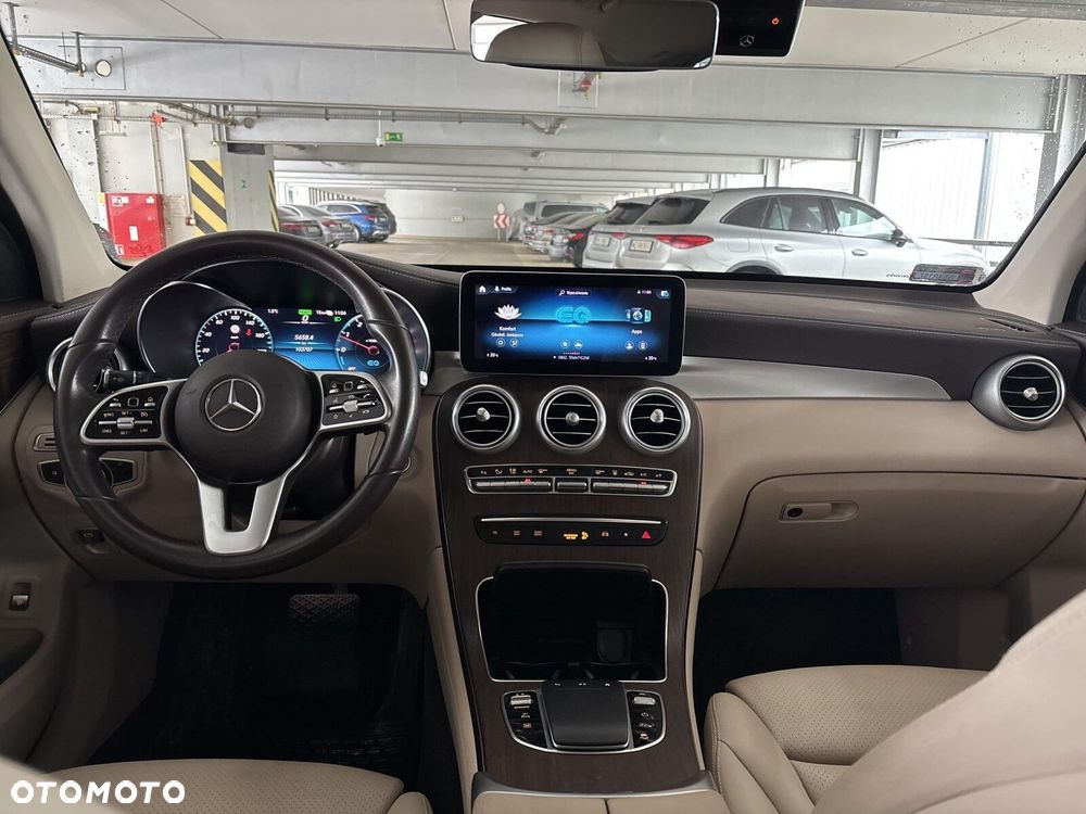Mercedes-Benz GLC - 13