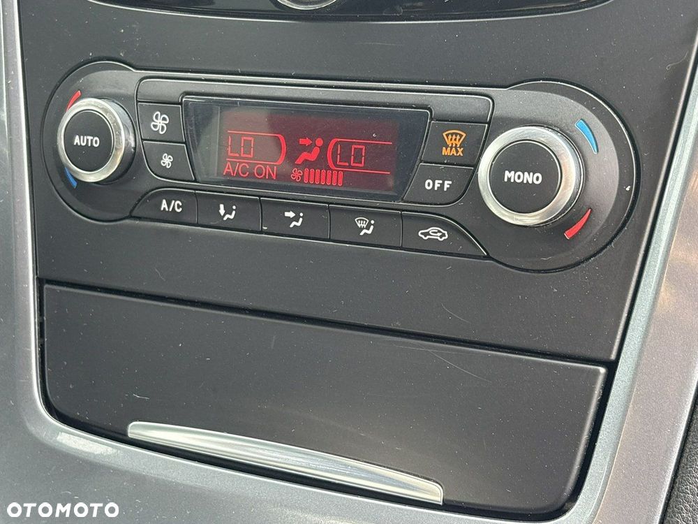 Ford Mondeo 1.6 Eco Boost Start-Stopp Ambiente - 16