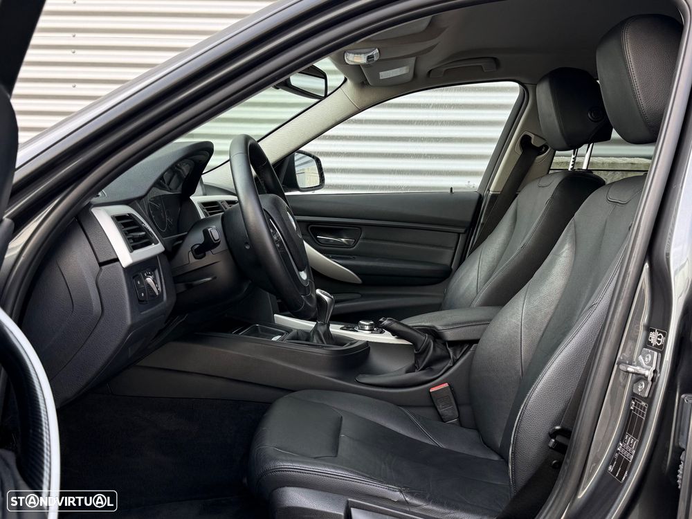 BMW 320 d Efficient Dynamics Edition Blue Perf. Luxury Line - 8