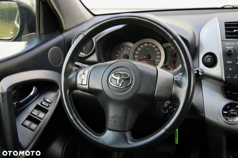 Toyota RAV4 2.0 VVT-i Prestige - 21