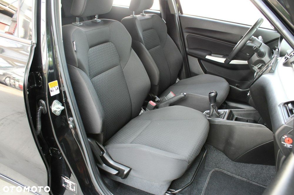 Suzuki Swift 1.2 Premium - 9