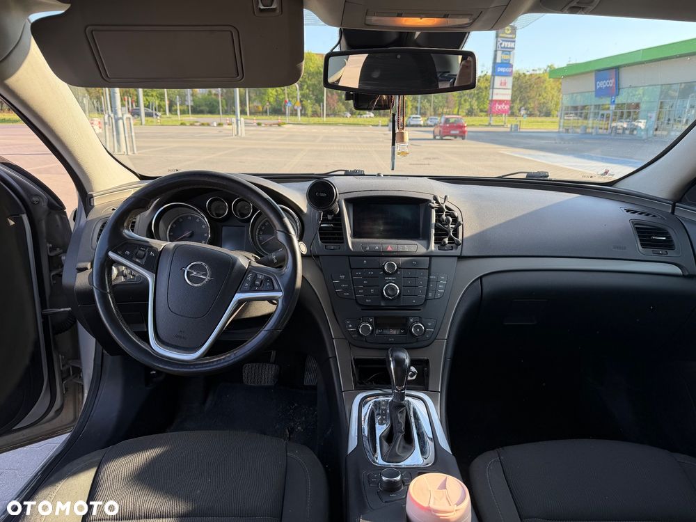 Opel Insignia - 10
