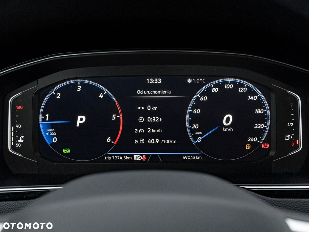 Volkswagen Passat - 14