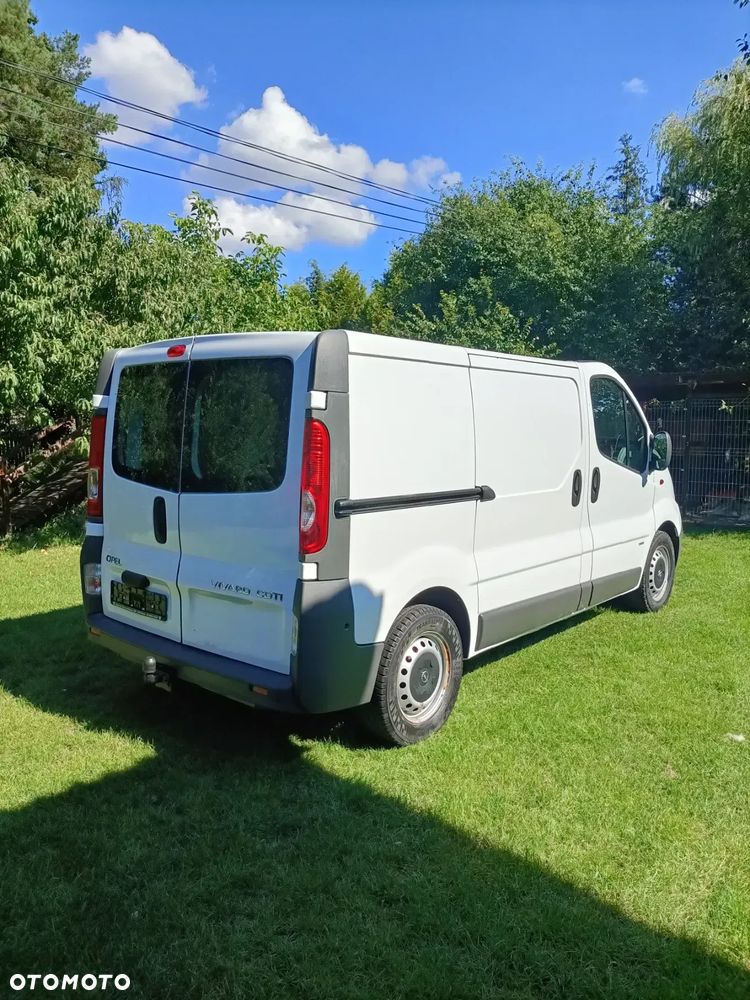 Opel Vivaro - 4