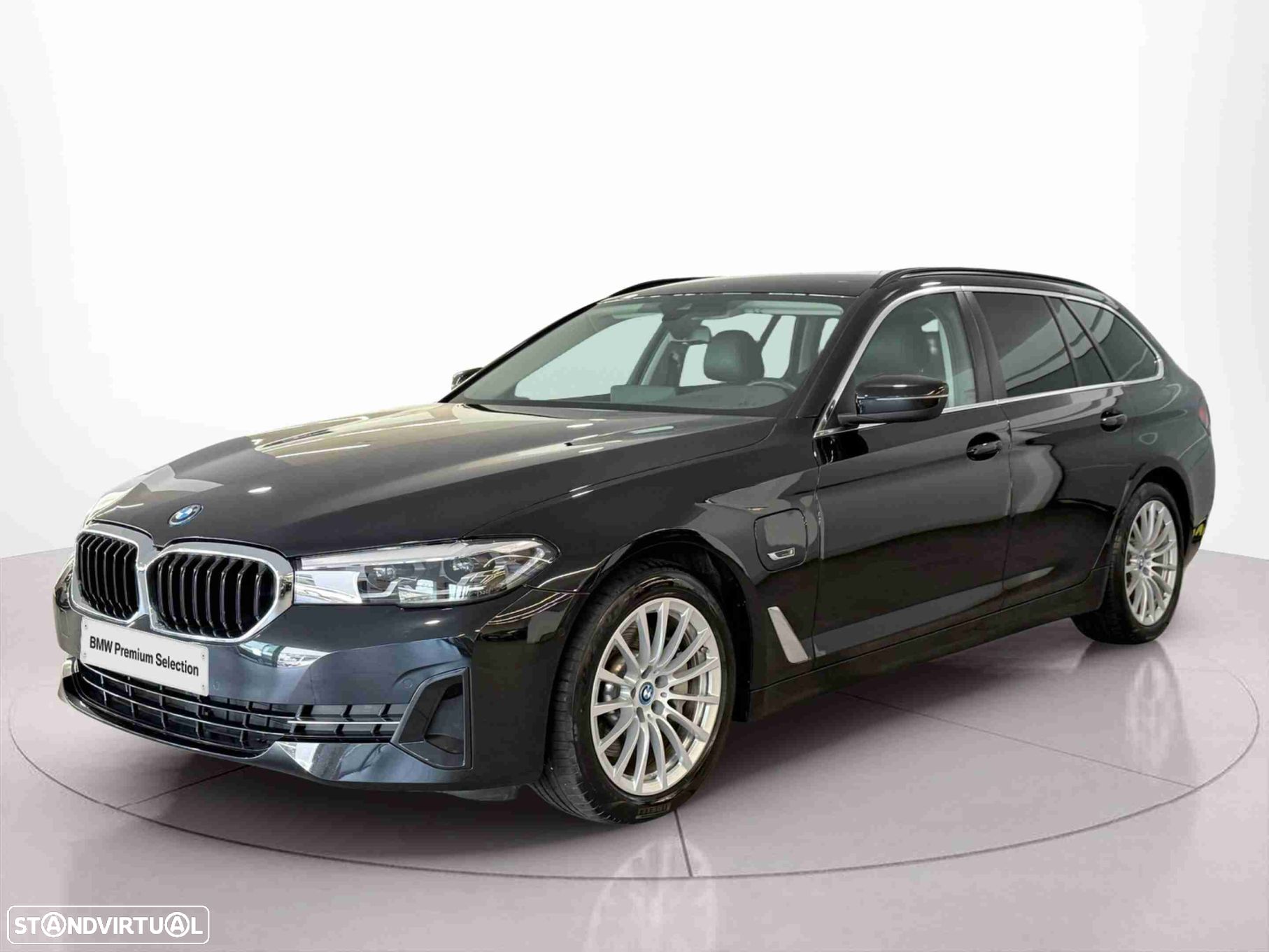 BMW 530 e Pack Desportivo M - 1