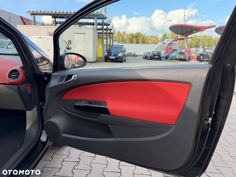 Opel Corsa 1.2 16V Cosmo - 25