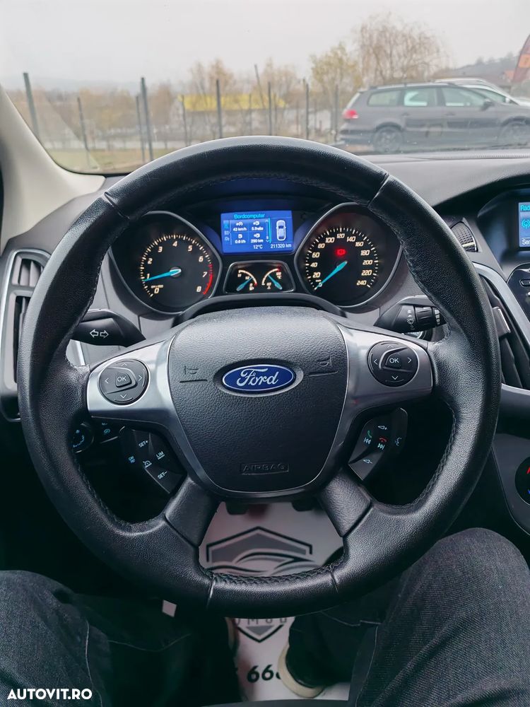 Ford Focus 1.0 EcoBoost Start-Stopp-System Titanium - 10