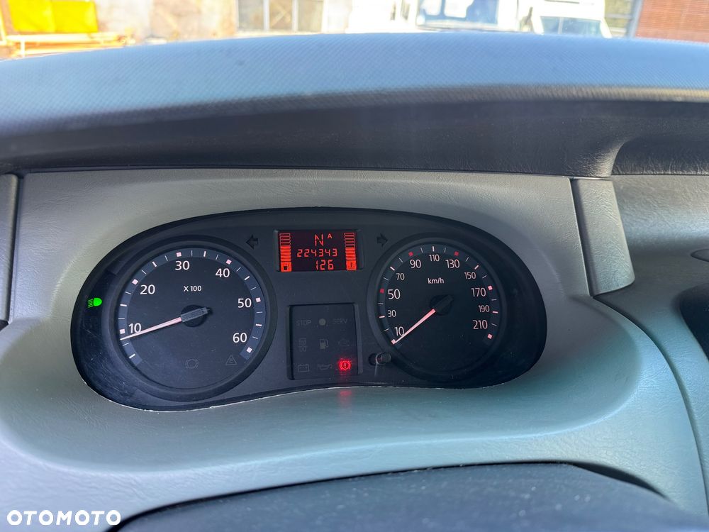 Renault Trafic - 10